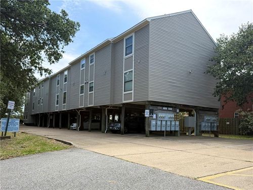 204-9601 9th View Street, Norfolk, VA, 23503 | Card Image