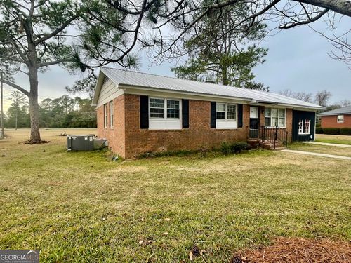 117 Donna Dr, Sylvester, GA, 31791-7223 | Card Image