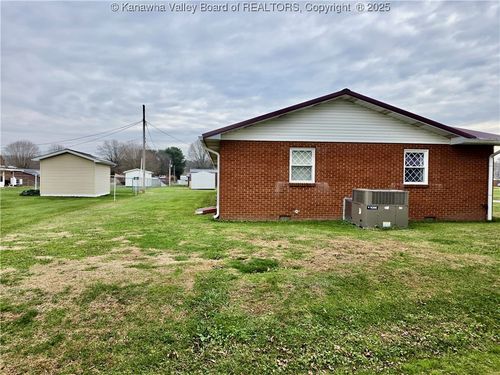 220 Simmons Dr, Millwood, WV, 25262-8501 | Card Image