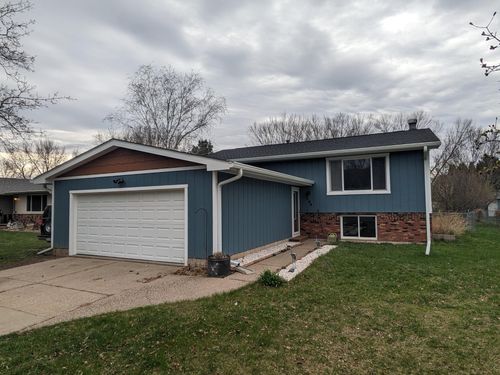 204 Edgeview Dr, Rollingstone, MN, 55969-9771 | Card Image