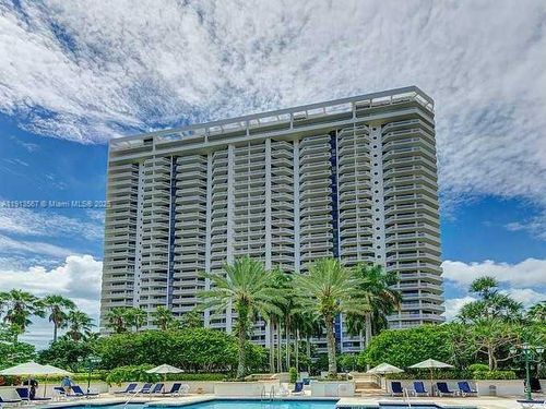 apt-308-2000 Island Blvd, Aventura, FL, 33160-4958 | Card Image