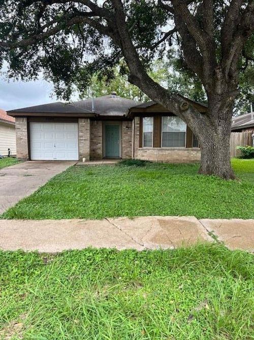 4409 Rattan Ave, Bay City, TX, 77414-8270 | Card Image