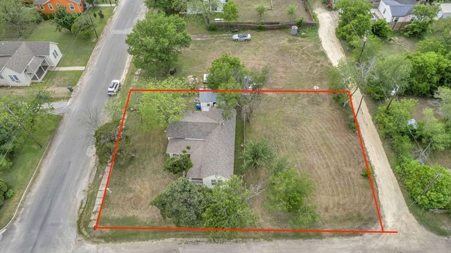 Drone / aerial view with a residential view | Image 26