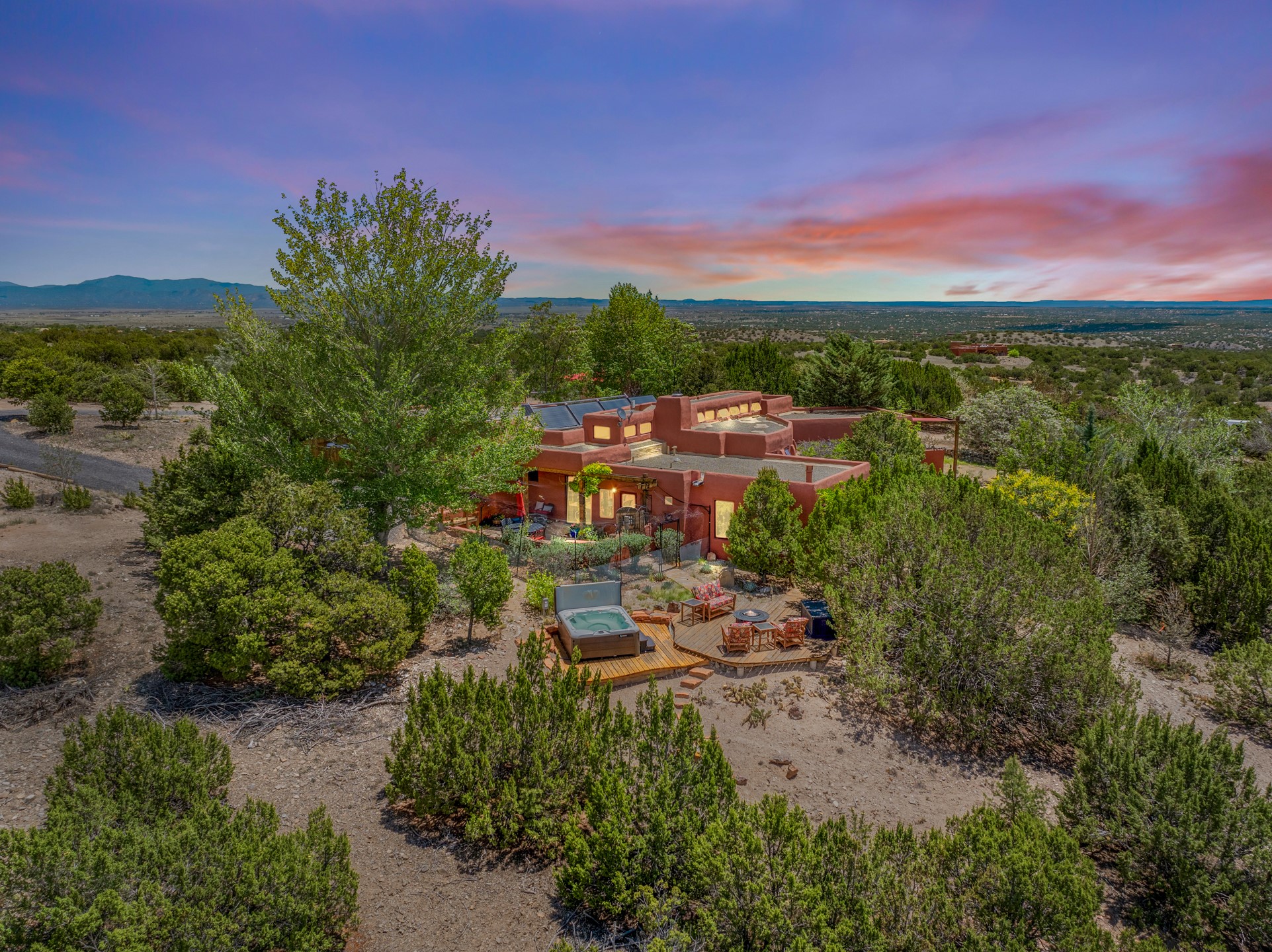 Silver Hills Rd, Santa Fe, NM 87508