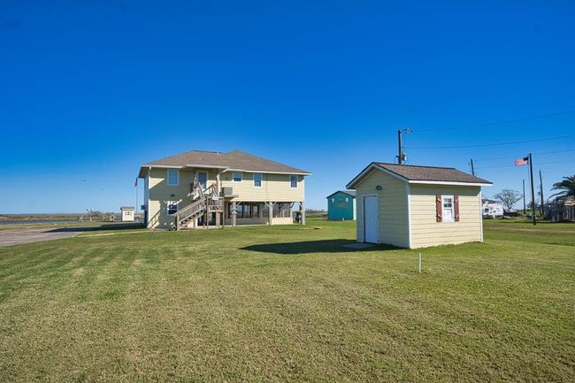 1709 County Road 441 D, House other with 3 bedrooms, 2 bathrooms and null parking in Brazoria TX | Image 7