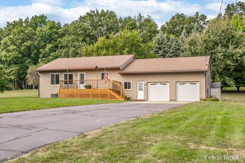 8119 Sunset Ln Se, Alto, MI, 49302-9787 | Card Image