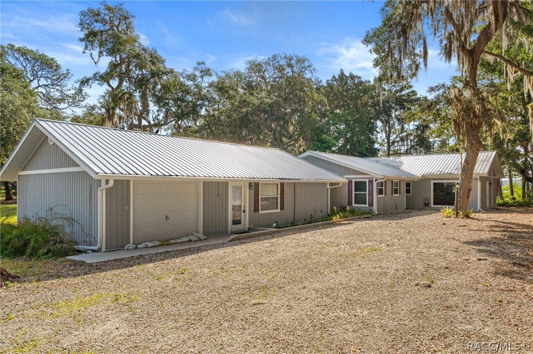Lakeshore Pt, Floral City, FL 34436