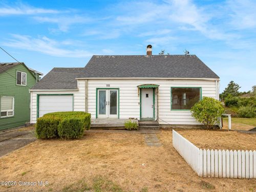 1900 S Roosevelt Drive, Seaside, OR, 97138 | Card Image