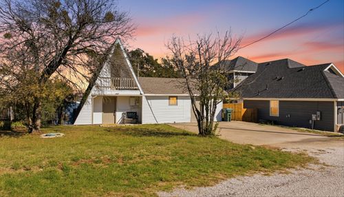 2707 Austin Dr, Granbury, TX, 76048-6595 | Card Image