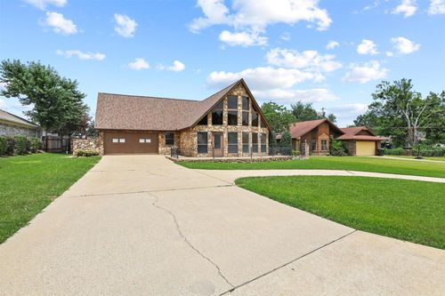 1948 Parkway Cir, Durant, OK, 74701-3007 | Card Image