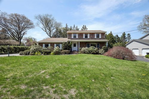 54 Robbins Dr, East Williston, NY, 11596-2010 | Card Image