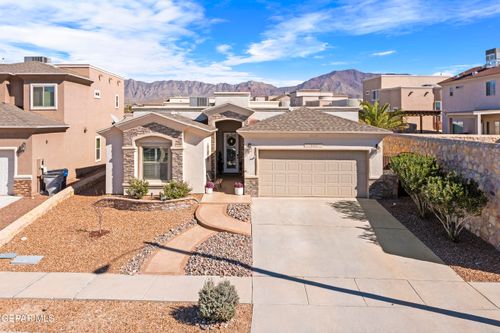 7880 Enchanted View Dr, El Paso, TX, 79911-7523 | Card Image