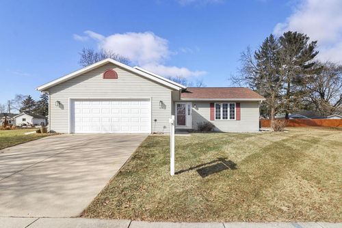 533 Lewellen Street, Marshall, WI, 53559 | Card Image