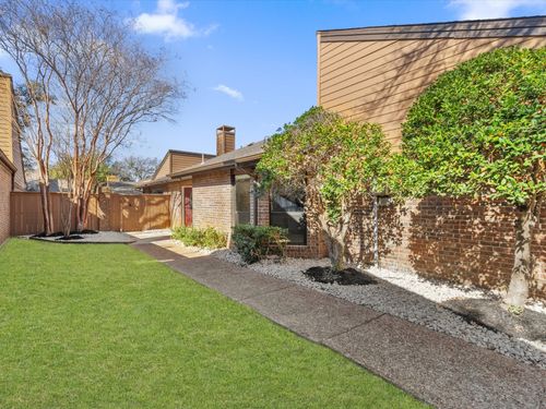 3303 Water Oak Ct, Farmers Branch, TX, 75234-2343 | Card Image