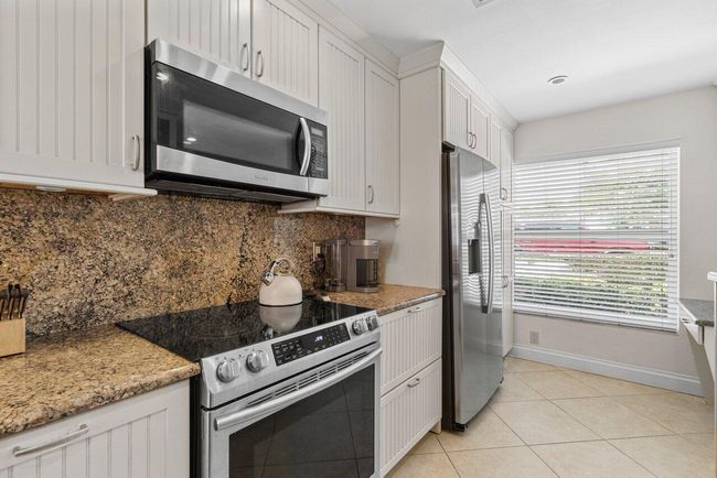103 - 842 19 Th Ave, Townhouse with 2 bedrooms, 3 bathrooms and null parking in Deerfield Beach FL | Image 8