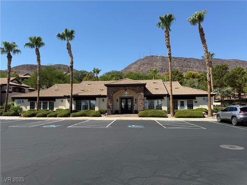623-231 W Horizon Ridge Pkwy, Henderson, NV, 89012-5406 | Card Image