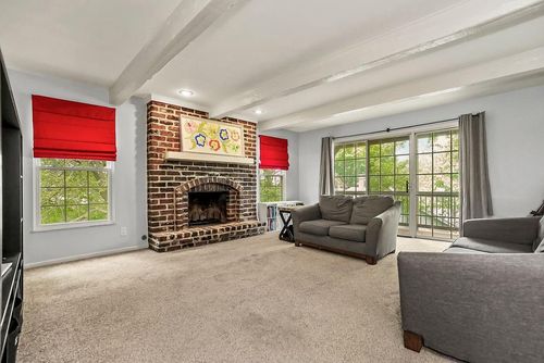5716 Metcalf Ct, Overland Park, KS, 66202-2350 | Card Image