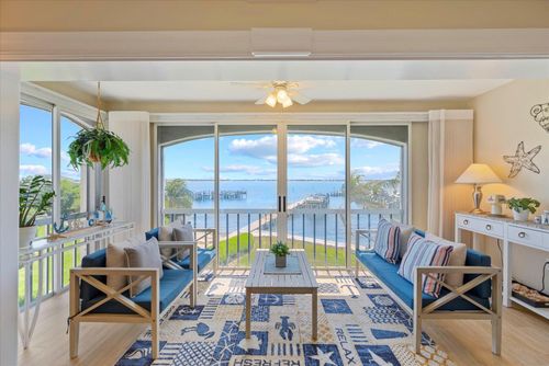 apt-a305-1550 Ne Ocean Blvd, Stuart, FL, 34996-1564 | Card Image