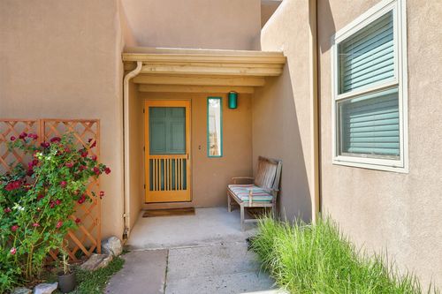 1318 Cibola Cir, Santa Fe, NM, 87501-1662 | Card Image