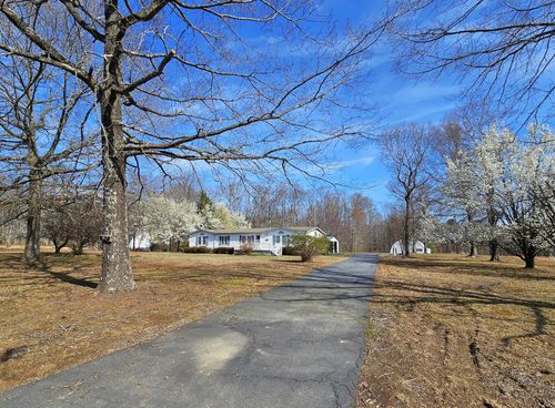 147 Old County Rd, Mineral, VA, 23117-4138 | Card Image