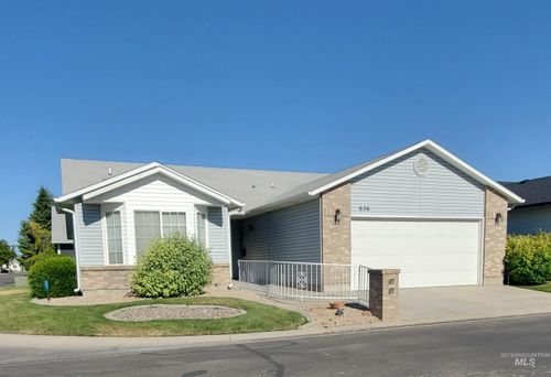636 N Sterling St, Nampa, ID, 83651-3216 | Card Image