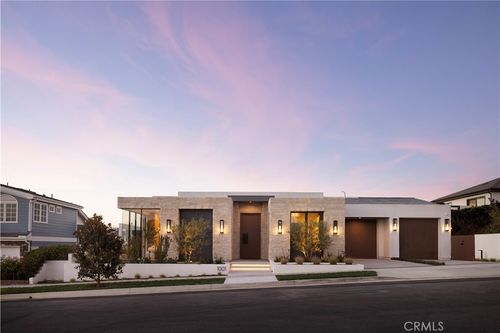 1001 Tiller Way, Corona del Mar, CA, 92625-1650 | Card Image