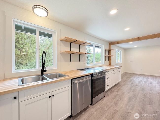 1350 Township Line Rd, House other with 3 bedrooms, 2 bathrooms and 2 parking in Port Angeles WA | Image 10