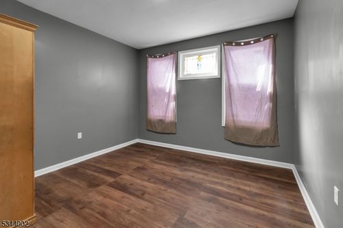 1-74 Howard St, Irvington, NJ, 07111-3417 | Card Image