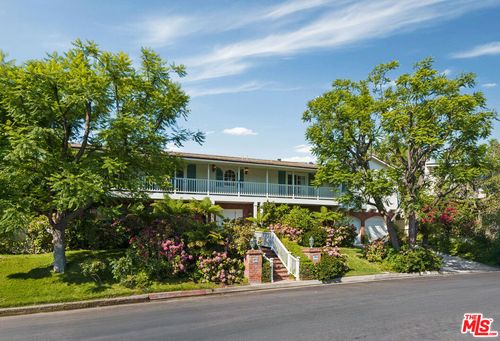 3541 Westfall Dr, Encino, CA, 91436-4151 | Card Image