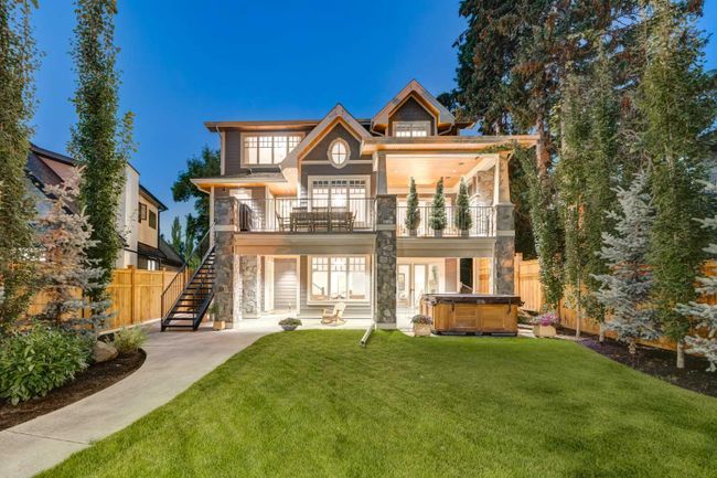 1106 Frontenac Avenue Sw, Home with 4 bedrooms, 4 bathrooms and 3 parking in Calgary AB | Image 47