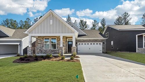 2082 Skyhawk Dr, York, SC, 29745-8879 | Card Image