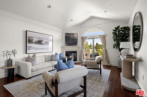 ph2-1409 Armacost Ave, LOS ANGELES, CA, 90025-2235 | Card Image