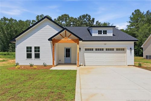 211 E 7th Avenue, Raeford, NC, 28376 | Card Image