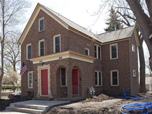 696 Hawthorne Ave E, Saint Paul, MN, 55106-1905 | Card Image