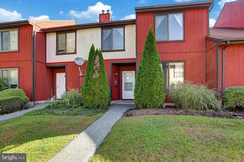 28 Wister Way, READING, PA, 19606 | Card Image