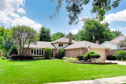 2147 Green Valley Rd, Darien, IL, 60561-4375 | Card Image