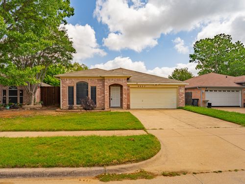 5807 Rock Meadow Trl, Arlington, TX, 76017-0514 | Card Image