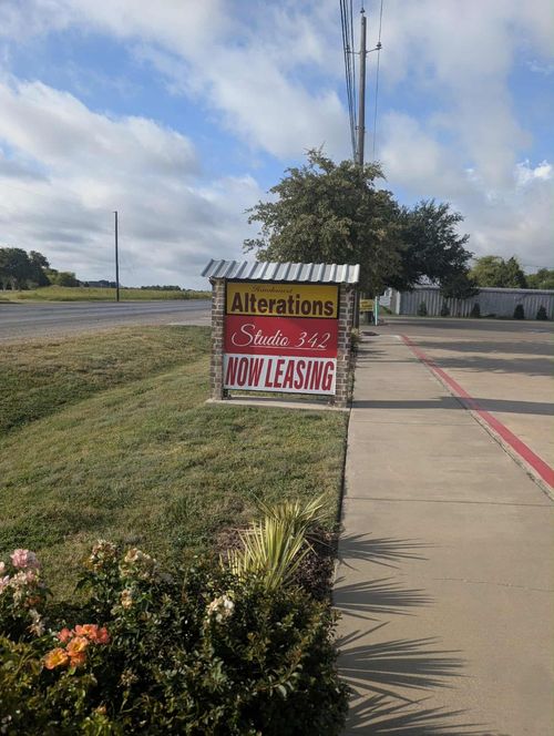 431 N State Highway 342, Red Oak, TX, 75154-4671 | Card Image