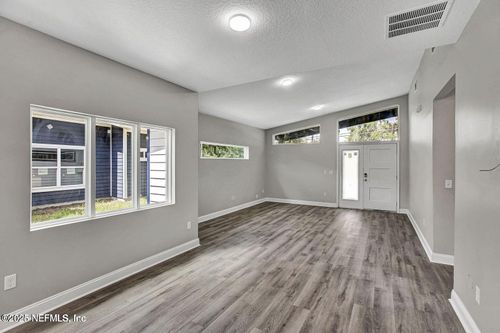 938 Alderside St, JACKSONVILLE, FL, 32208-4352 | Card Image