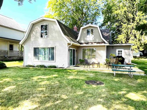 5544 N Merry Ct, Sanford, MI, 48657-9321 | Card Image