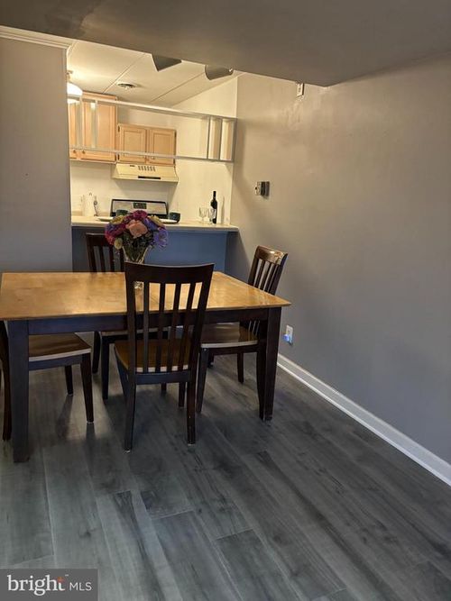 158-5725 Indian Ct, ALEXANDRIA, VA, 22303-2607 | Card Image