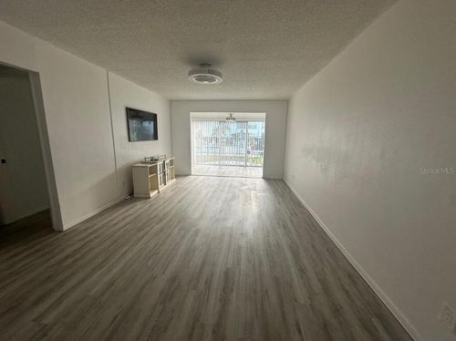 apt-127-2060 Marilyn St, CLEARWATER, FL, 33765-2524 | Card Image