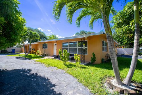 117 Se 22nd Ave, Boynton Beach, FL, 33435-7231 | Card Image