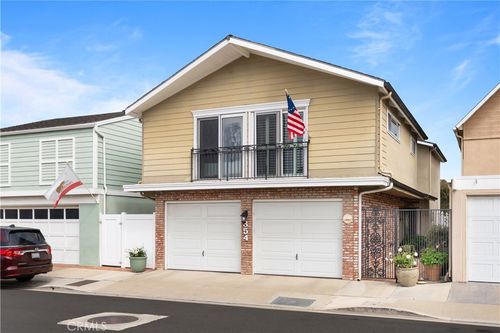 354 62nd St, Newport Beach, CA, 92663-1902 | Card Image