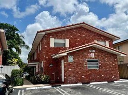 9666-9660 Nw 35th St, Coral Springs, FL, 33065-2801 | Card Image