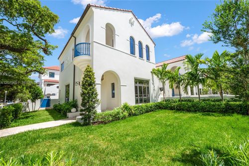 villa-1-550 Malaga Ave, Coral Gables, FL, 33134-6513 | Card Image