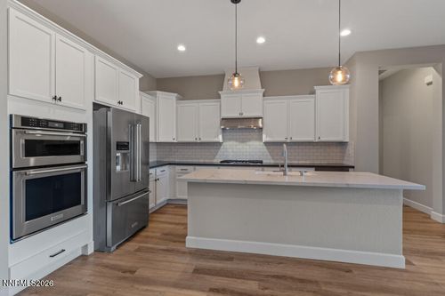 2221 Paint Horse Dr, Reno, NV, 89521-8657 | Card Image