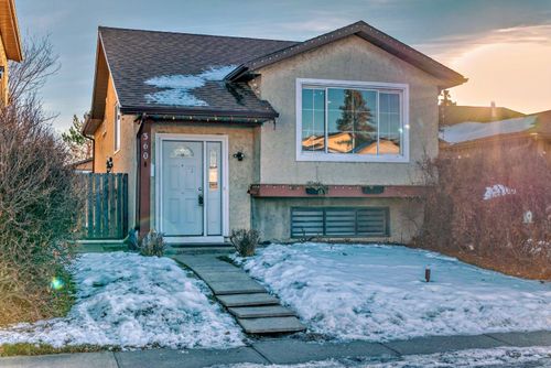 360 Abinger Cres Ne, Calgary, AB, T2A6L3 | Card Image