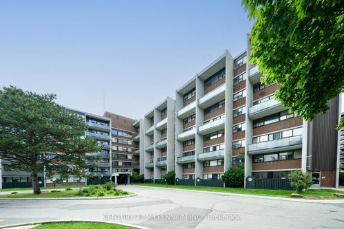 301-2121 Roche Crt, Mississauga, ON, L5K2C7 | Card Image