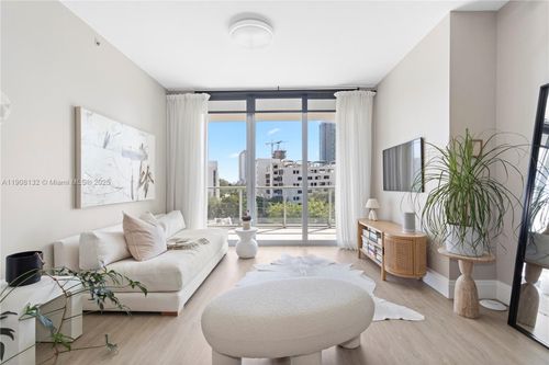 apt-h0502-3470 E Coast Ave, Miami, FL, 33137-4071 | Card Image
